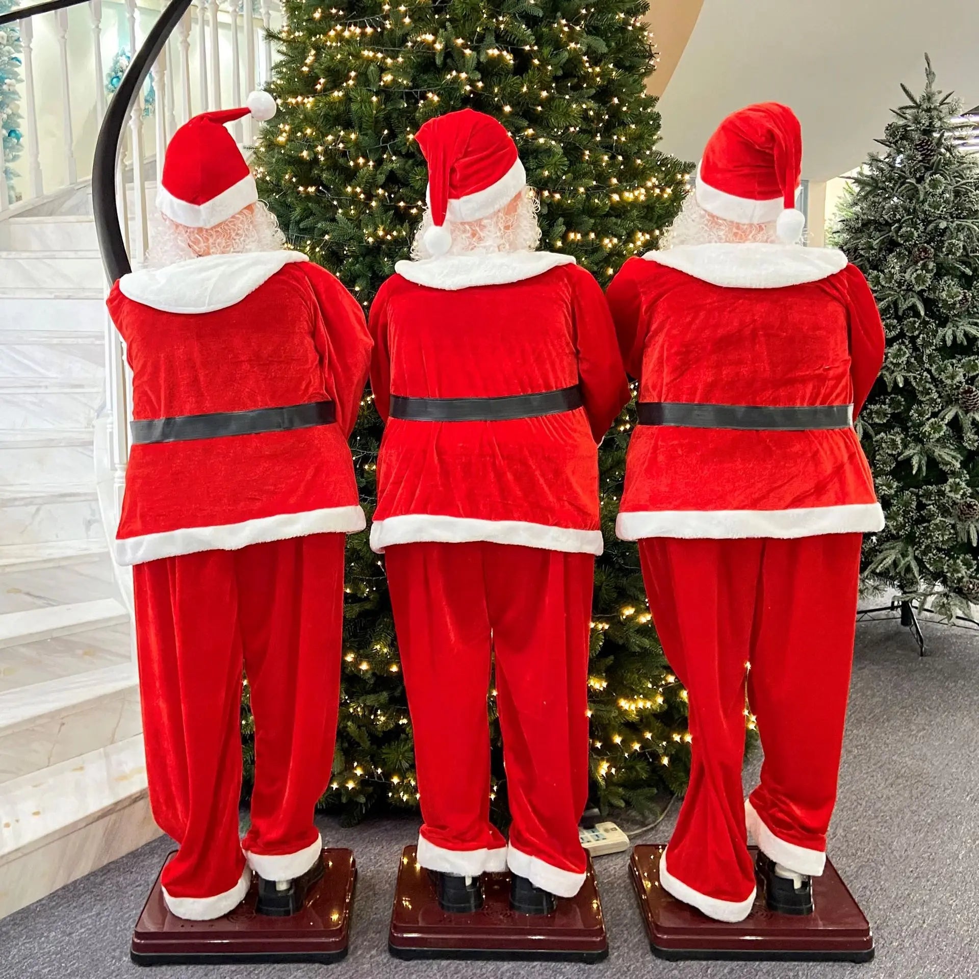 Papai Noel Gigante - Canta e Dança! [110 CM]