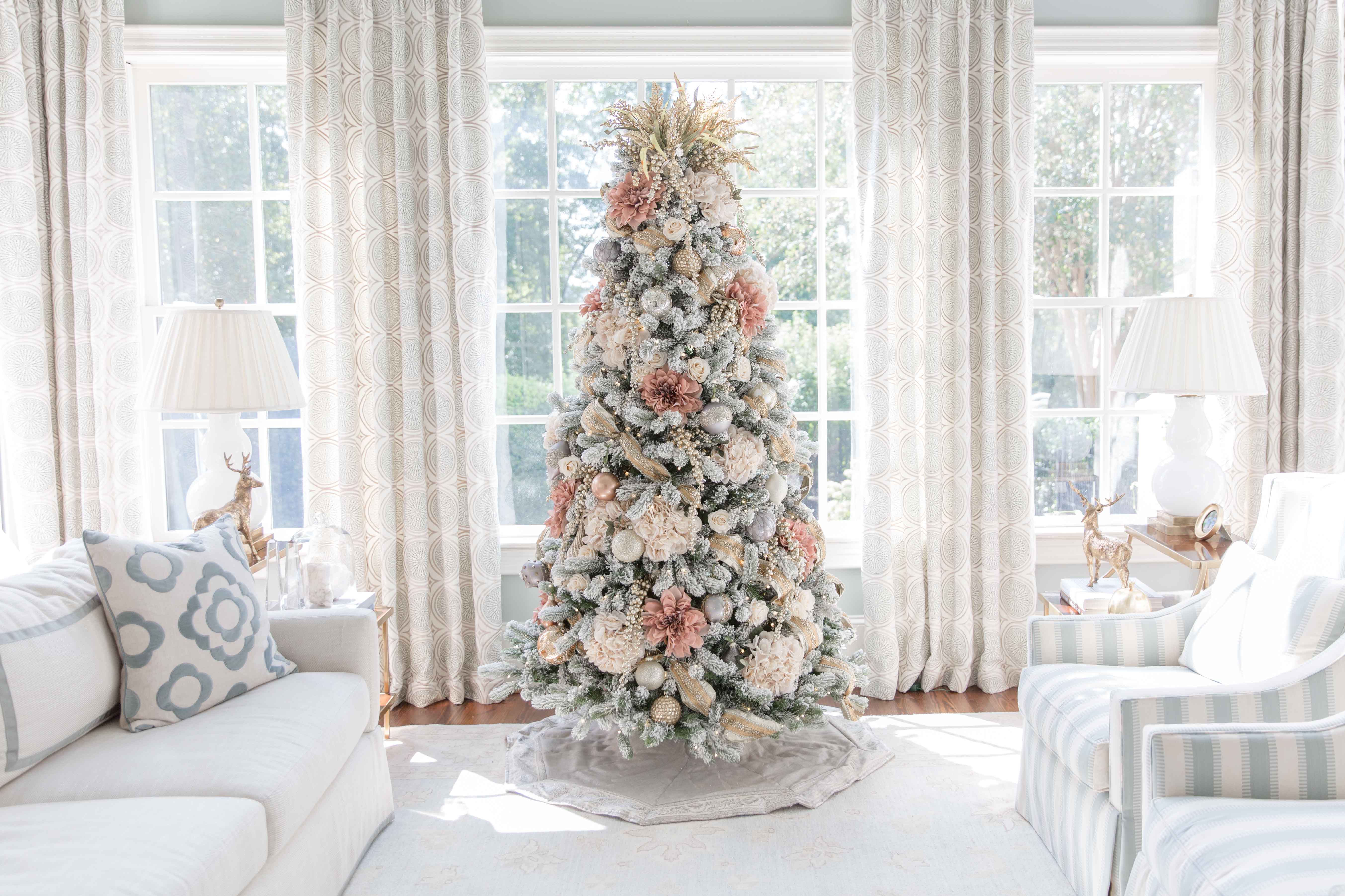 Árvore Rei dos Flocos com Neve Sem Iluminação